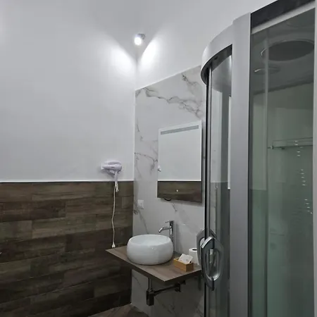Palazzo Ferretti - Herculaneum Ruins Bed & Breakfast 4*