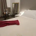 Nocleg ze śniadaniem Palazzo Ferretti 4*